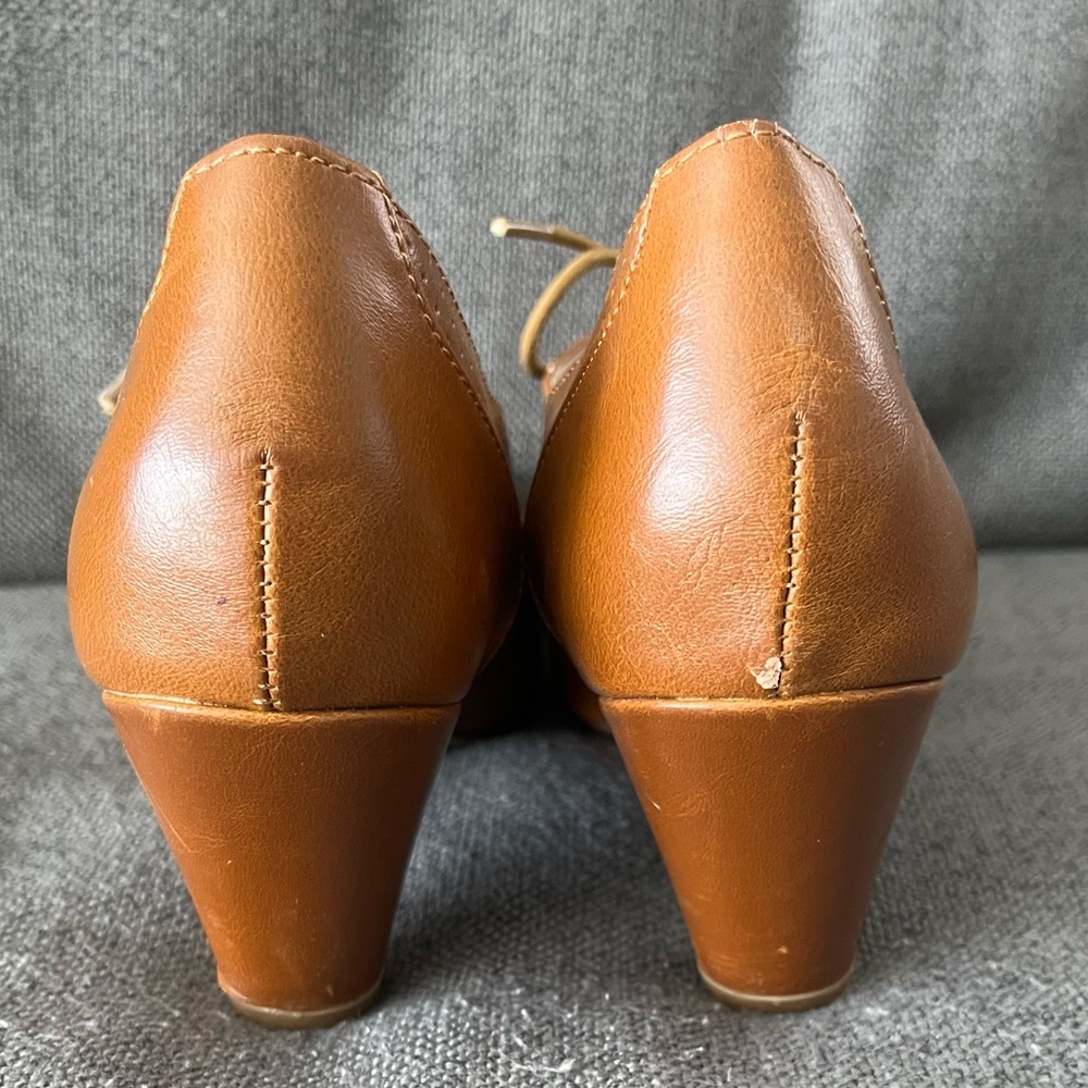 chelsea crew Tan Lace-Up Leather Heels - Picture 3 of 7